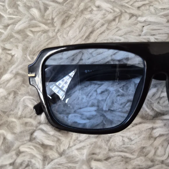 Black Square Flat Top Sunglasses with Blue Tint Lenses - Picture 2 of 11